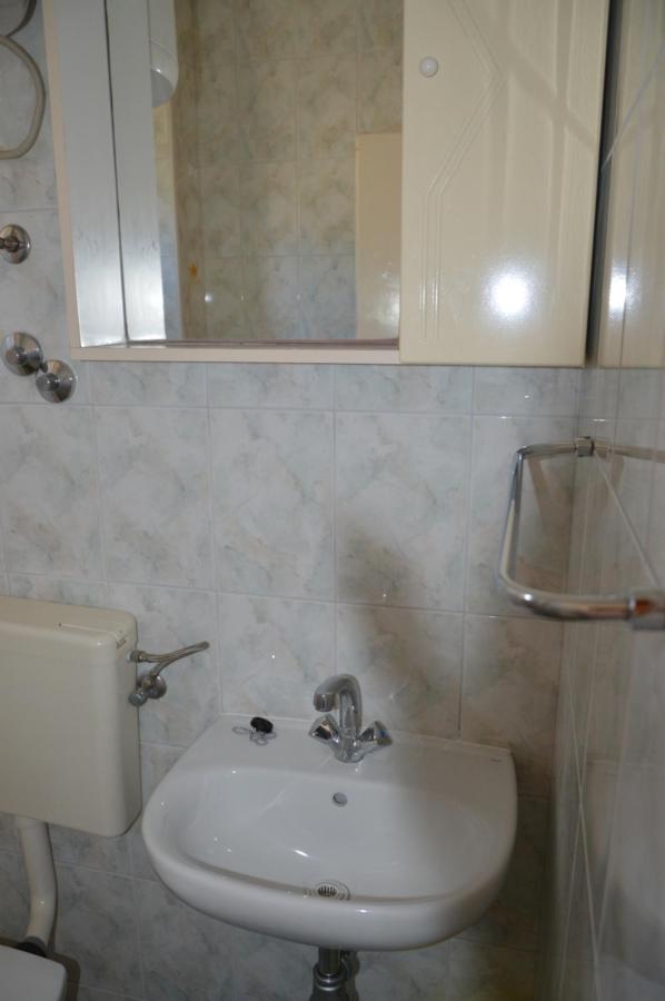Apartman Mare Drvenik  Exteriör bild